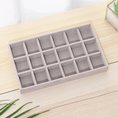 18 Grid Soft Velvet Jewelry Storage Organizer Tray - Image 5